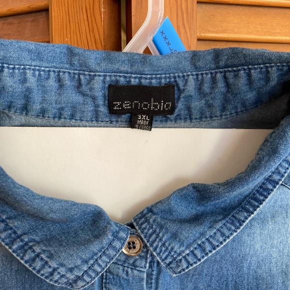 Button-down Jean sleeveless - Picture 3 of 3